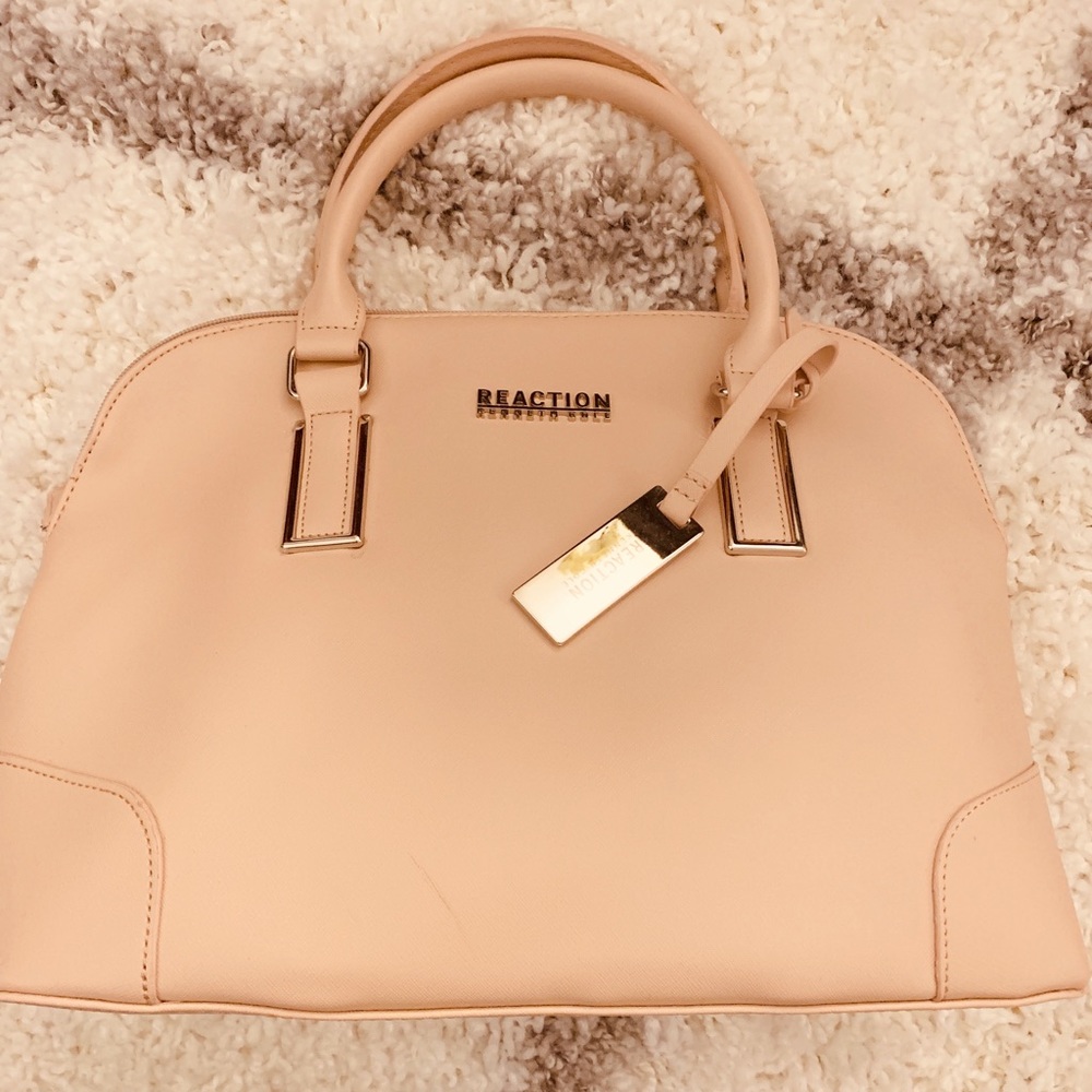 NEVER USED KENNETH COLE REACTION BEIGE HANDBAG